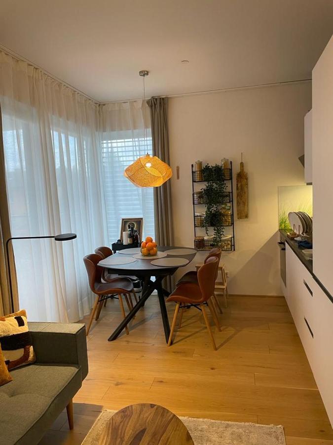 Nikolas Linz Bagian luar foto